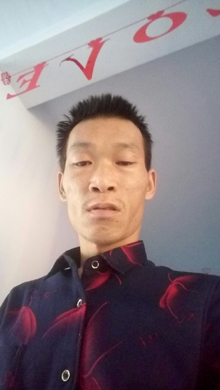 向阳的第一张照片--长沙相亲服务中心