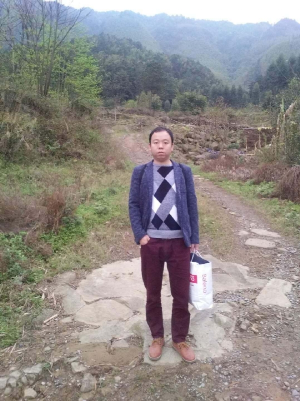 奋斗的第一张照片--长沙相亲服务中心