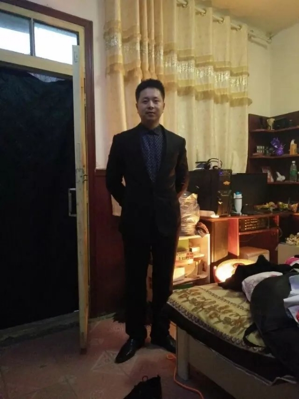 亮亮的第一张照片--长沙相亲服务中心