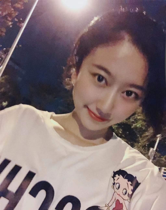 佳佳的第一张照片--长沙相亲服务中心