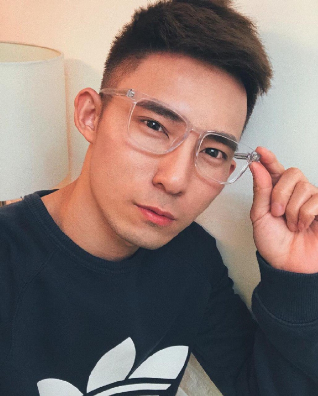 小伟的第一张照片--长沙相亲服务中心