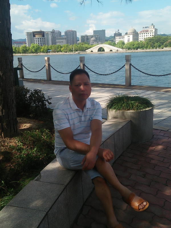 尹力的第一张照片--长沙相亲服务中心