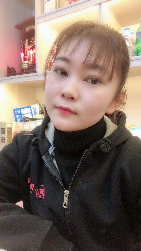 泡沫的第一张照片--长沙相亲服务中心