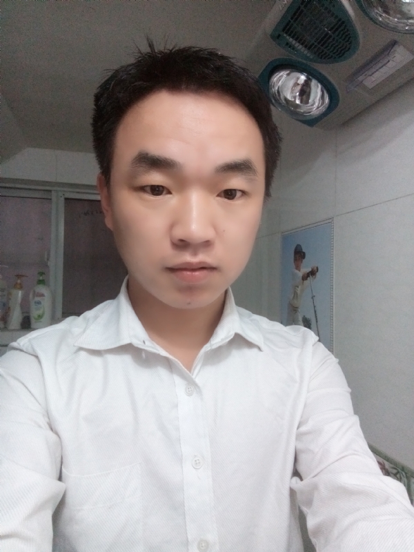 夜凉露沾衣的第二张照片--长沙相亲服务中心