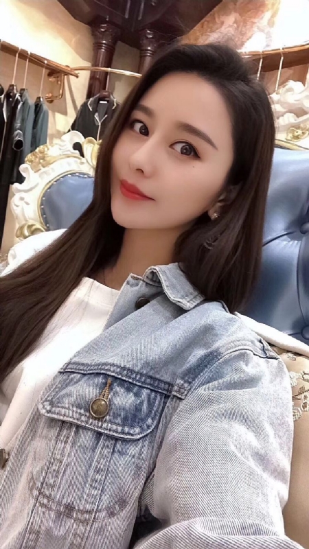 李珊珊的第一张照片--长沙相亲服务中心