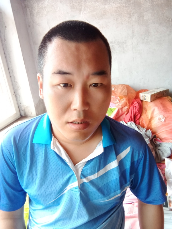 灰太狼的第一张照片--长沙相亲服务中心