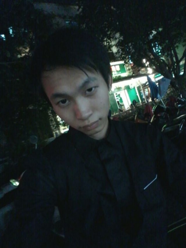 瞬间回眸的第一张照片--长沙相亲服务中心