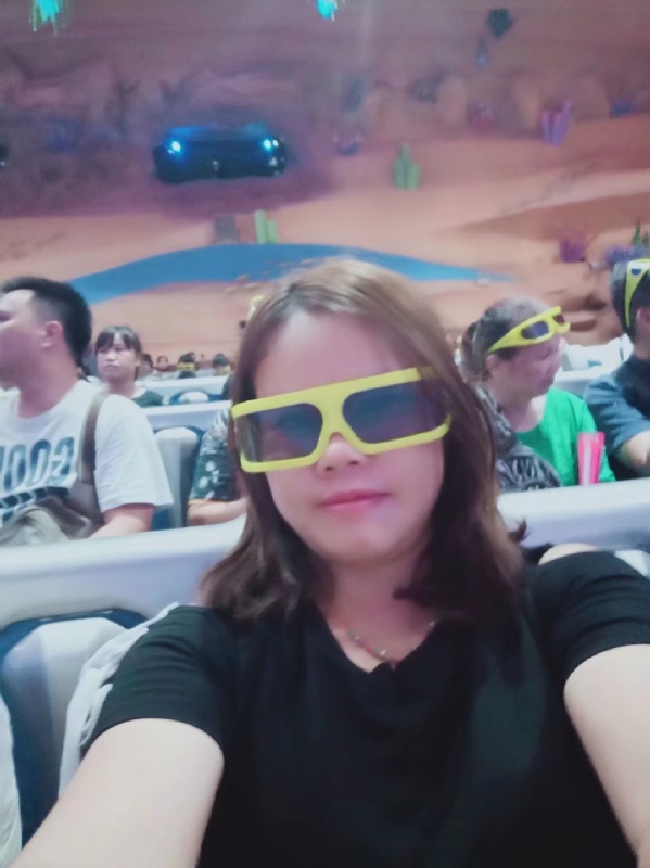 牙彩的第一张照片--长沙相亲服务中心