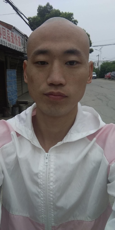 花花公子的第一张照片--长沙相亲服务中心