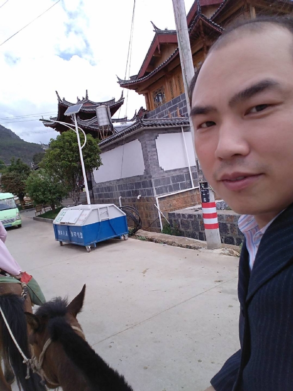 当代军人的第一张照片--长沙相亲服务中心