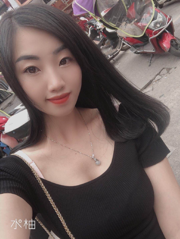 响的第一张照片--长沙相亲服务中心