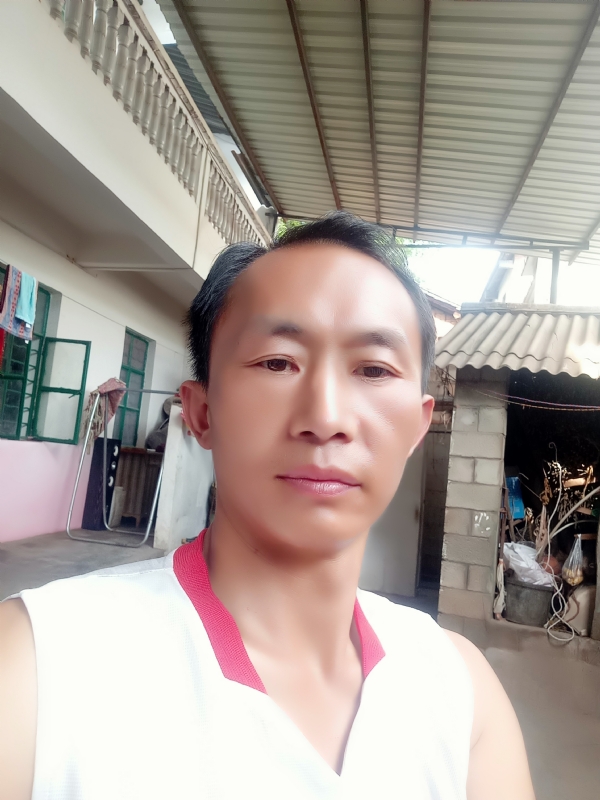 白鸽的第一张照片--长沙相亲服务中心