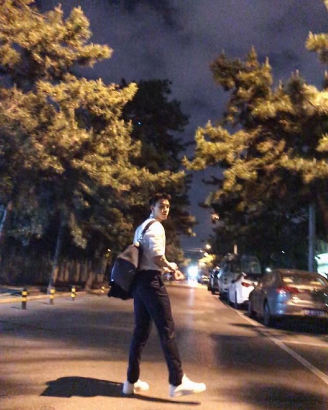 深海的第二张照片--长沙相亲服务中心