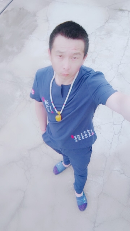 一叶之秋的第一张照片--长沙相亲服务中心