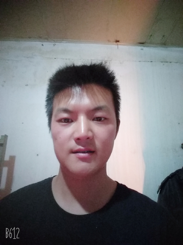 风轻云淡的第一张照片--长沙相亲服务中心