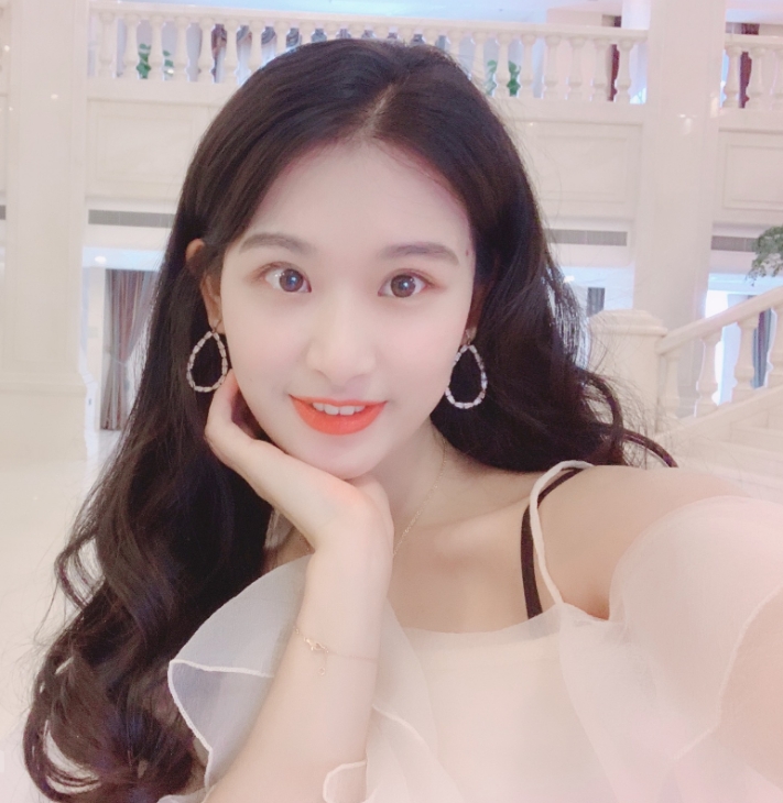 薇信zsqyaer的第一张照片--长沙相亲服务中心