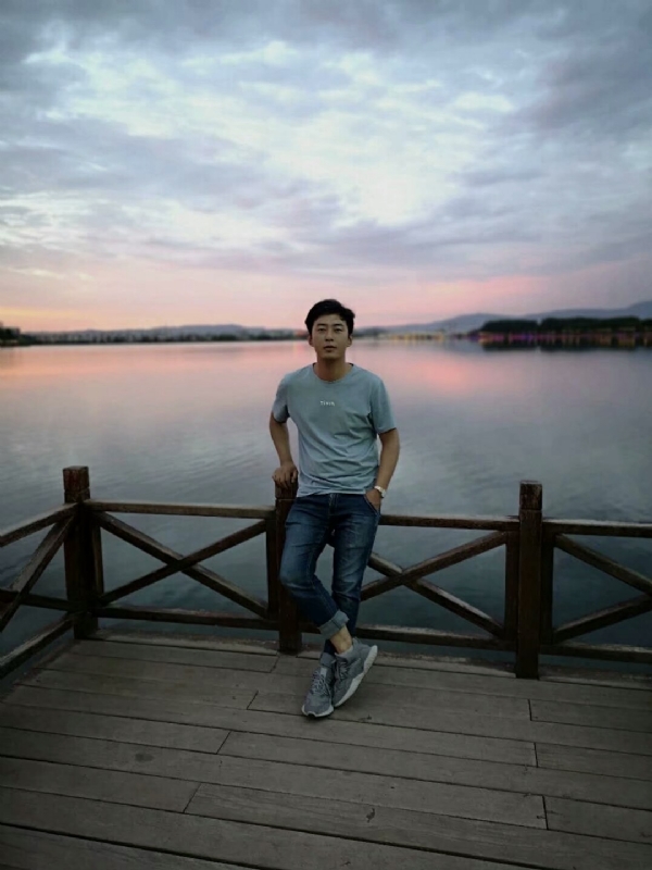 喂南墙我要撞你了的第一张照片--长沙相亲服务中心