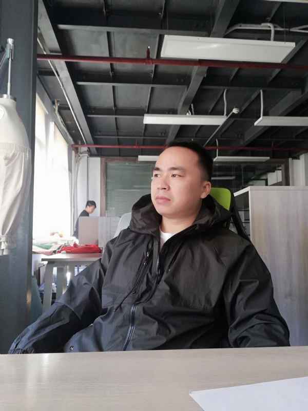 左眼皮跳跳的第一张照片--长沙相亲服务中心