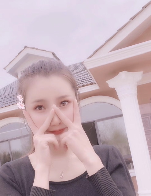 小媛的第一张照片--长沙相亲服务中心