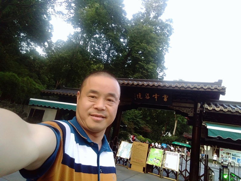 夏雨晨紫的第一张照片--长沙相亲服务中心