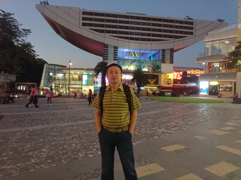 人间四月天的第一张照片--长沙相亲服务中心