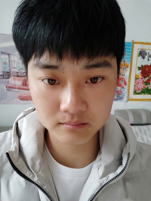 偏丶执的第二张照片--长沙相亲服务中心