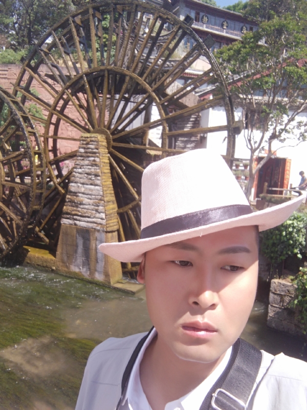 曲靖相亲的第一张照片--长沙相亲服务中心