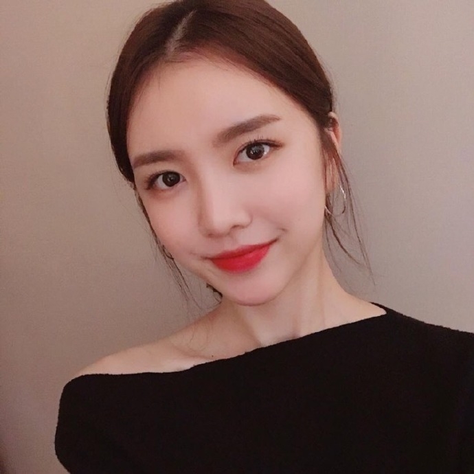 唐馨儿的第一张照片--长沙相亲服务中心