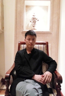 制片人杨亚林的第一张照片--长沙相亲服务中心