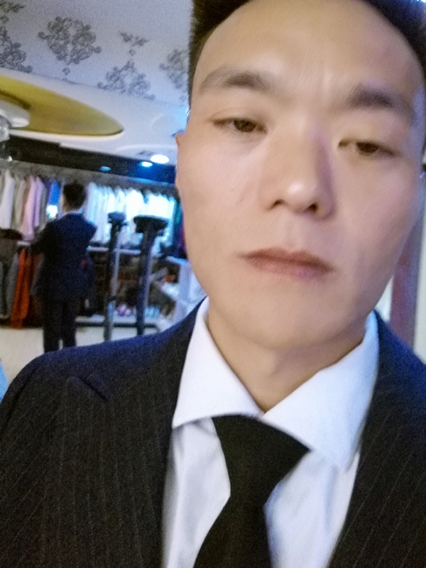 醉酒的蝴蝶的第二张照片--长沙相亲服务中心