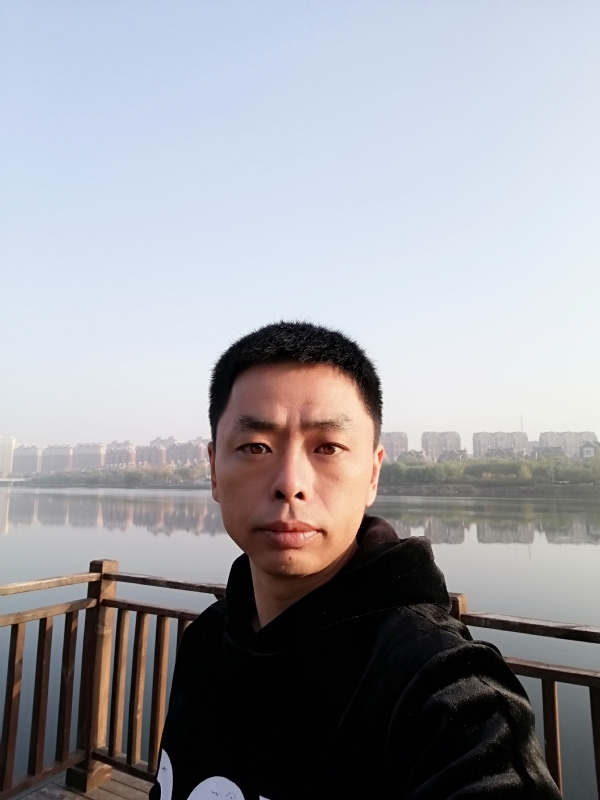 蓝颜的第一张照片--长沙相亲服务中心