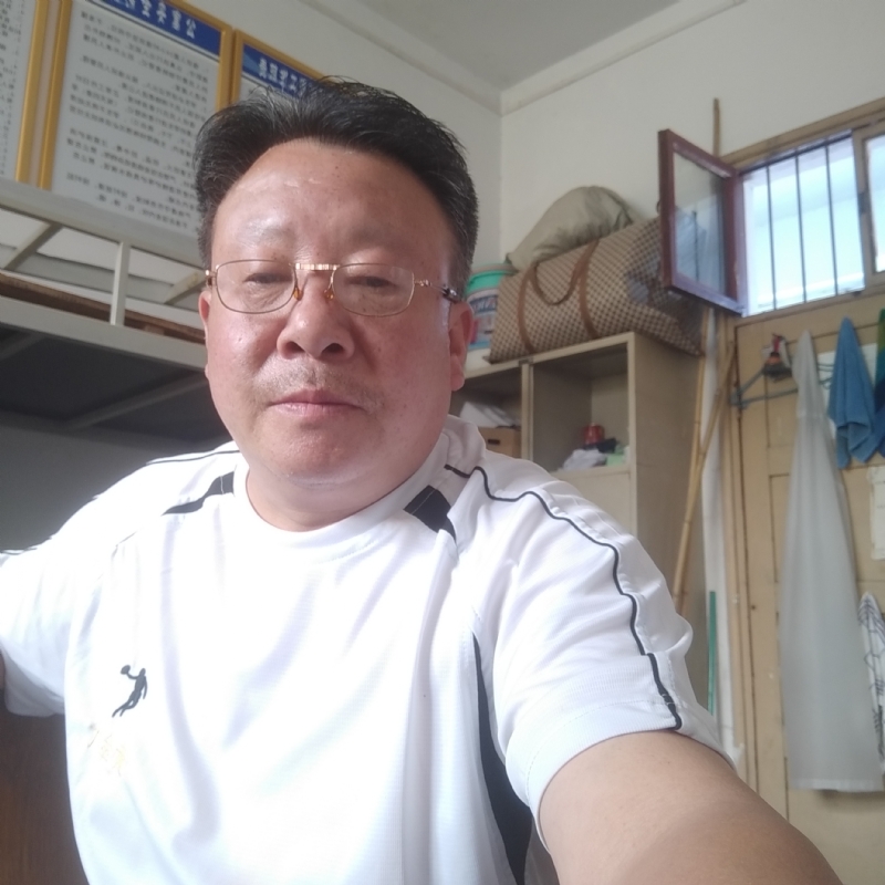 咣次次的第一张照片--长沙相亲服务中心