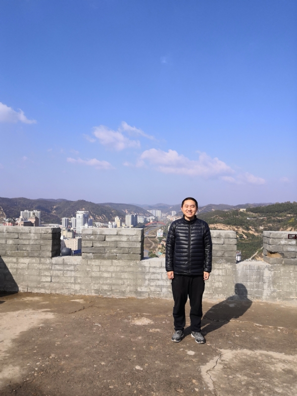 人间不值得的第一张照片--长沙相亲服务中心