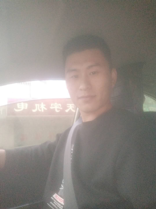 老鼠爱上猫的第一张照片--长沙相亲服务中心