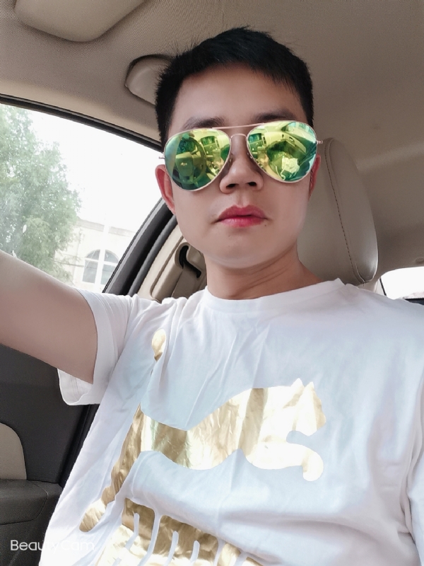 奋斗的第一张照片--长沙相亲服务中心