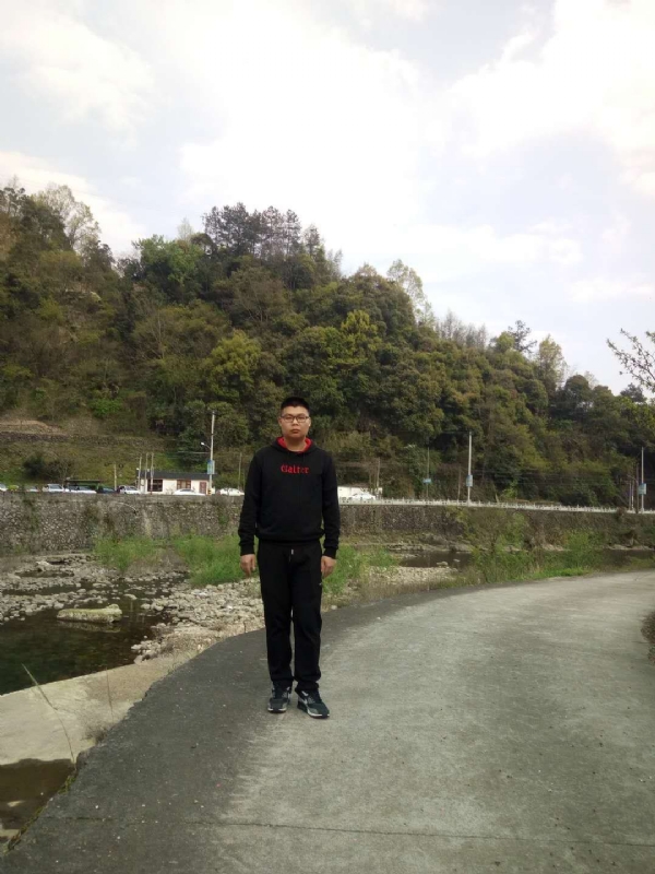 等着上钩的鱼的第一张照片--长沙相亲服务中心