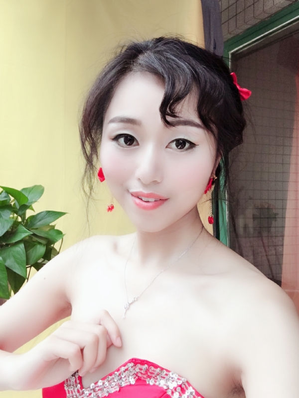 薇薇的第一张照片--长沙相亲服务中心