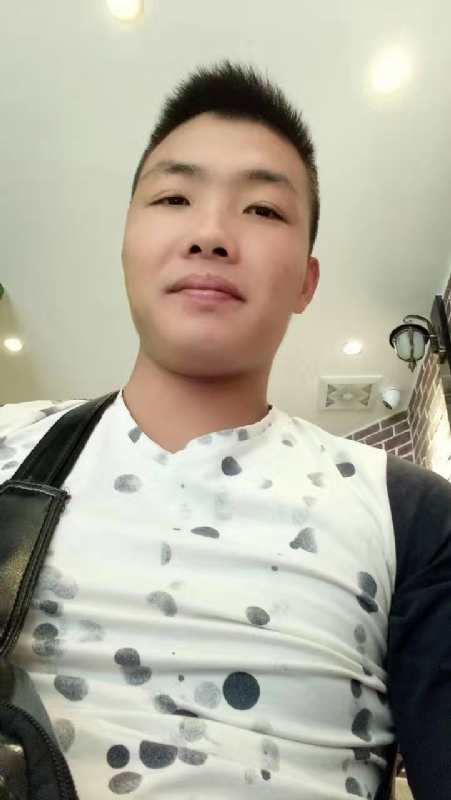 吃生蚝的小乖乖的第一张照片--长沙相亲服务中心