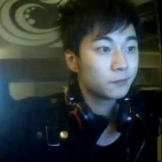 深夜人的第一张照片--长沙相亲服务中心