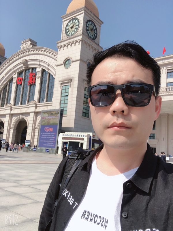 楚河畔的第一张照片--长沙相亲服务中心