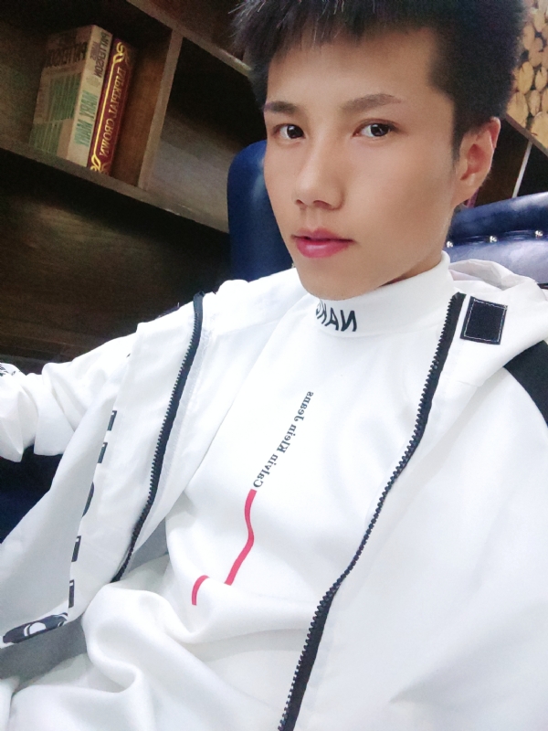 梁辞的第一张照片--长沙相亲服务中心