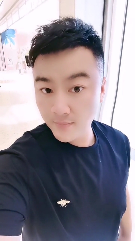 微风徐徐的第二张照片--长沙相亲服务中心