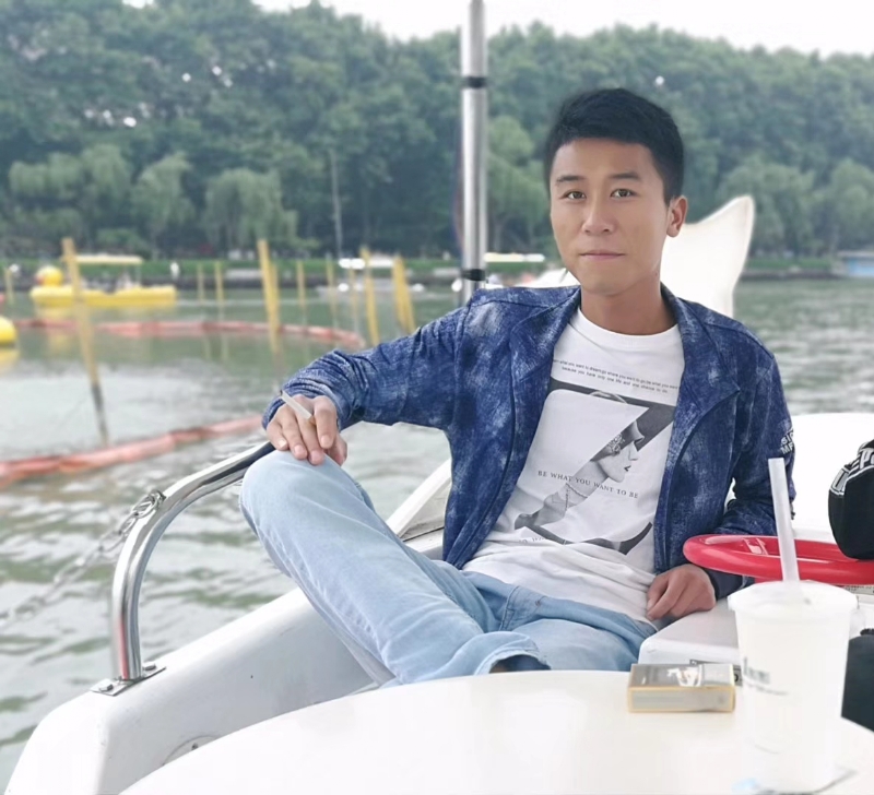 小熊微品的第一张照片--长沙相亲服务中心