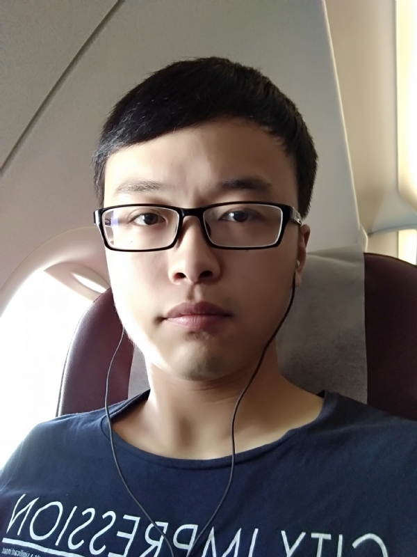 在水一方的第二张照片--长沙相亲服务中心