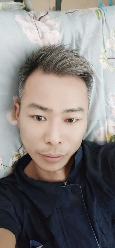 火山口的第一张照片--长沙相亲服务中心