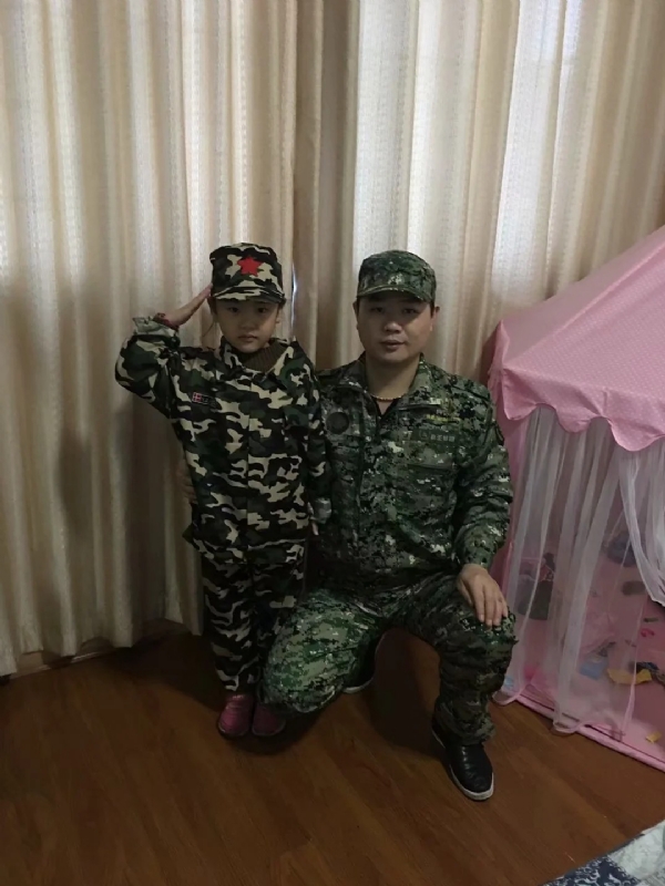 俗人的第一张照片--长沙相亲服务中心