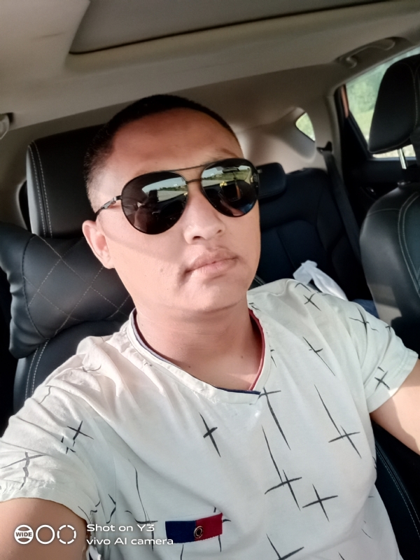 寻缘的第一张照片--长沙相亲服务中心