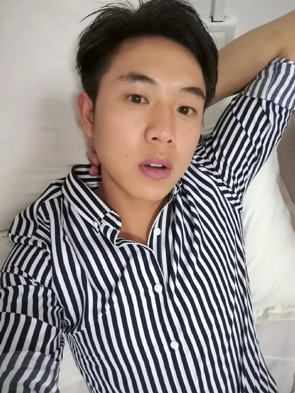 小雷的第二张照片--长沙相亲服务中心