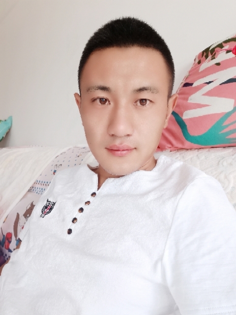 海阔天空的第一张照片--长沙相亲服务中心