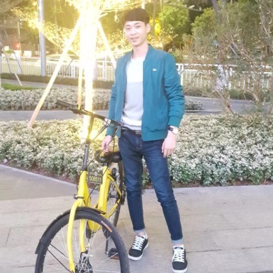 李伟的第一张照片--长沙相亲服务中心